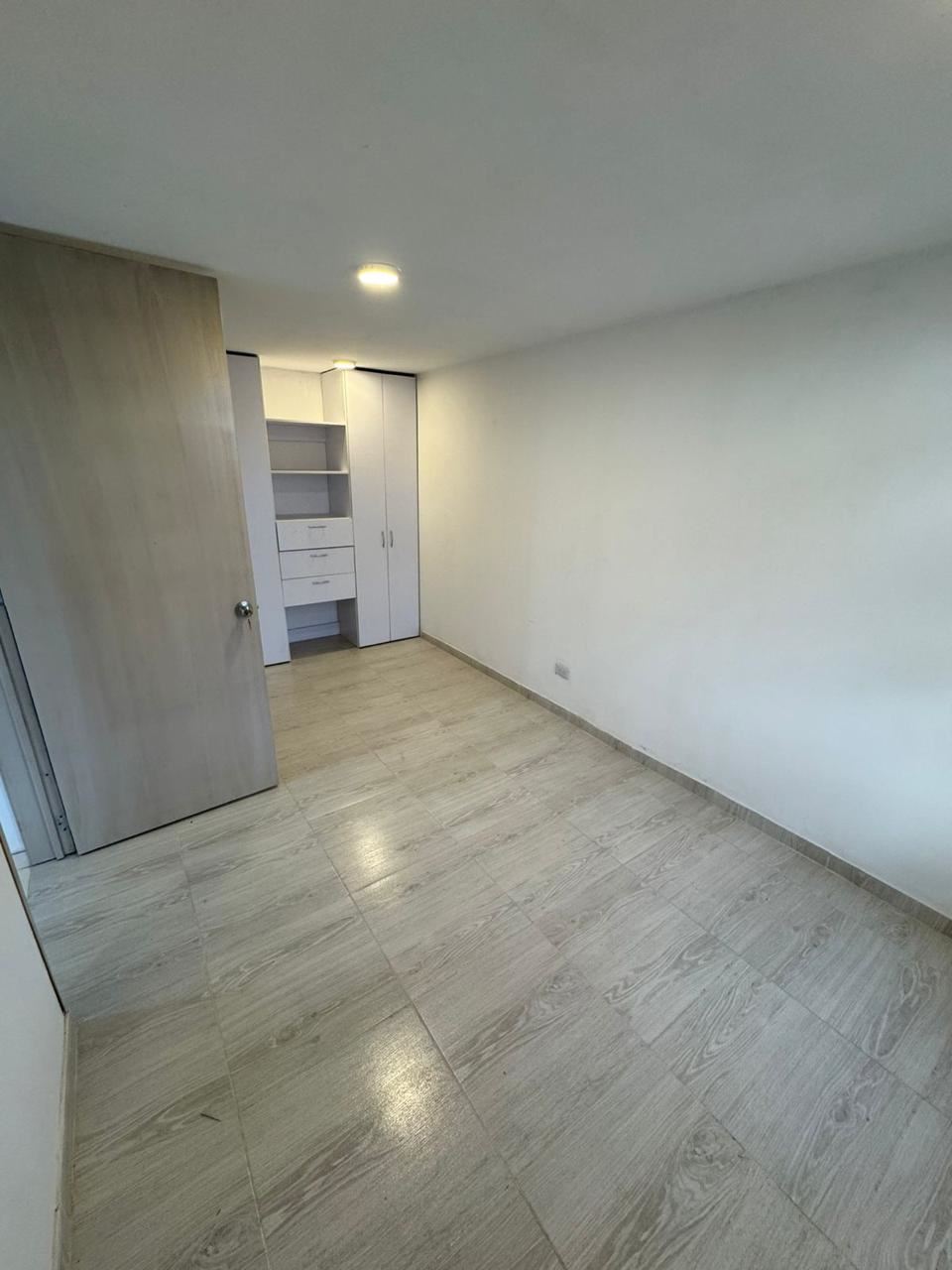 Apartamento en Arriendo - Bogota, NUEVA CASTILLA 4168
