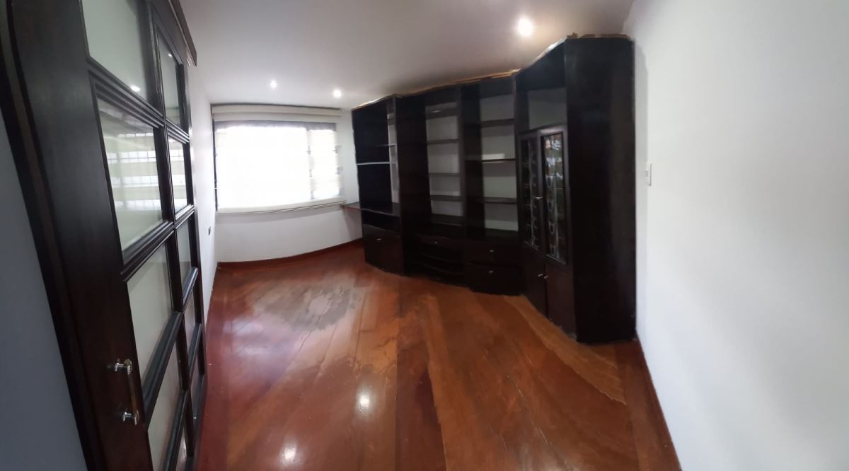 Casa en Arriendo - Bogota, SANTA PAULA 4689