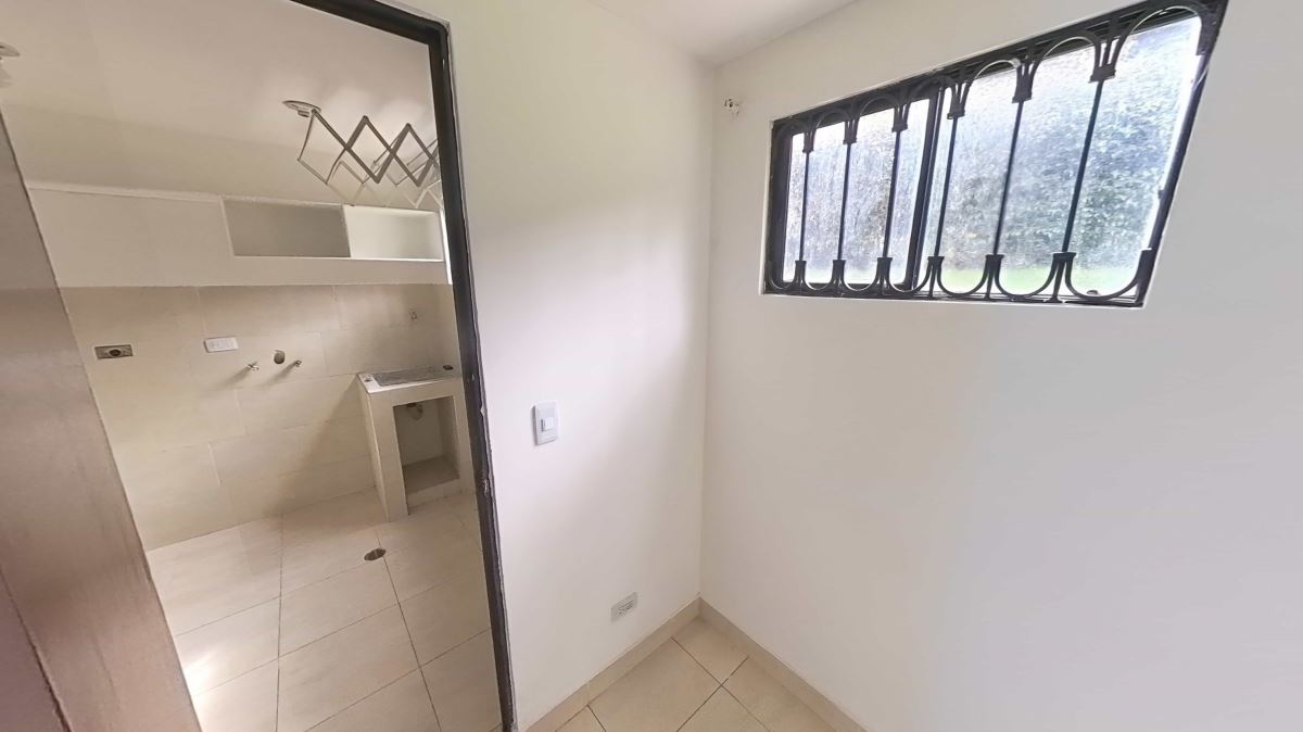 Casa en Venta - Bogota, GRATAMIRA 4075