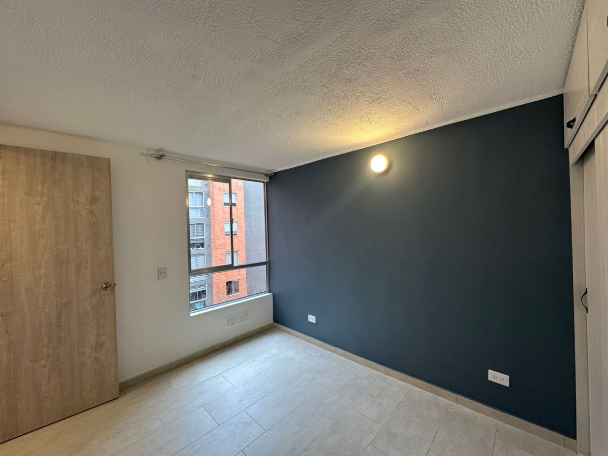 Apartamento en Arriendo - Bogota, HAYUELOS 4339