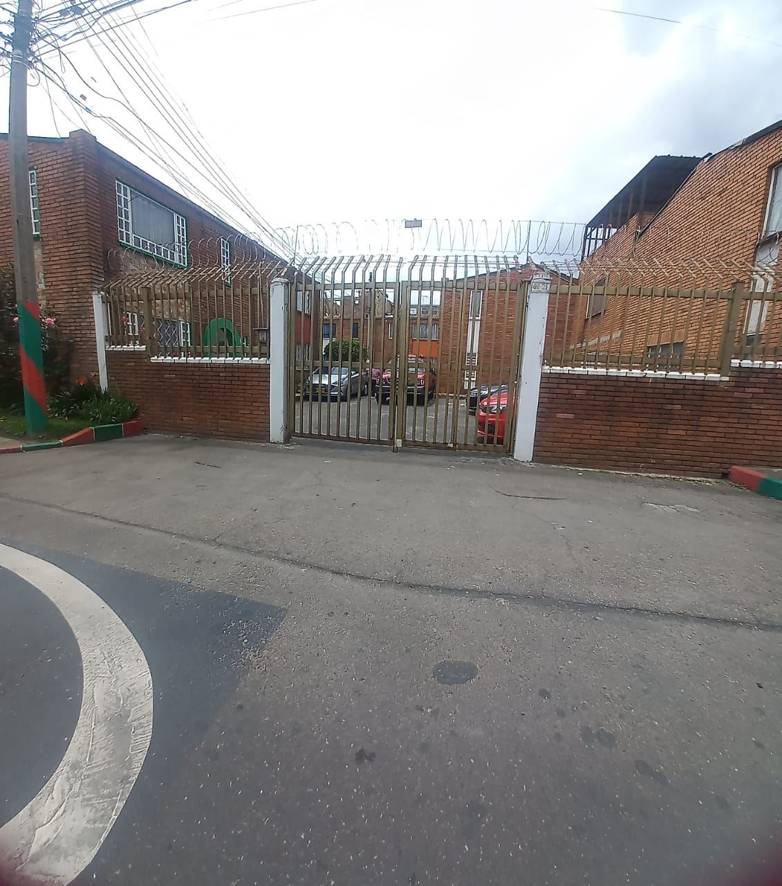 Casa en Venta - Bogota, EDUARDO SANTOS 3175