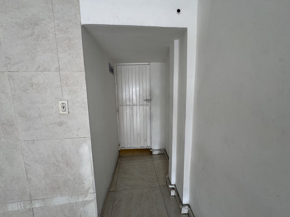 Local en Arriendo - Bogota, SAMPER MENDOZA 6105