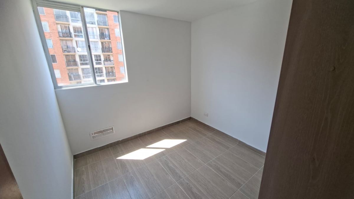 Apartamento en Arriendo - Madrid, ALTOS DE MADRID 5139