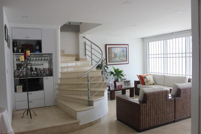 Casa en Venta - ,  2268