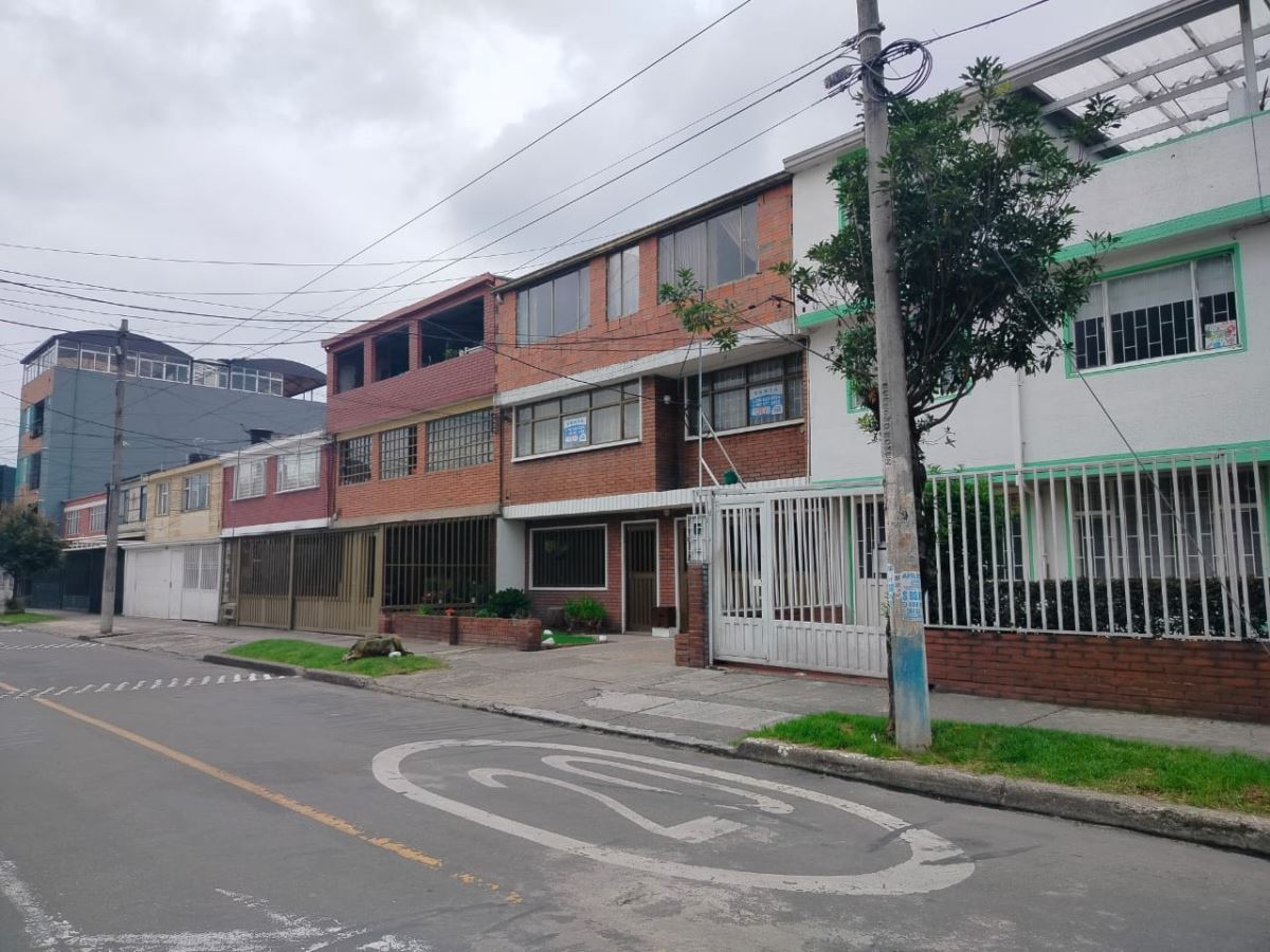 Casa en Venta - Bogota, BOSQUE POPULAR 3104