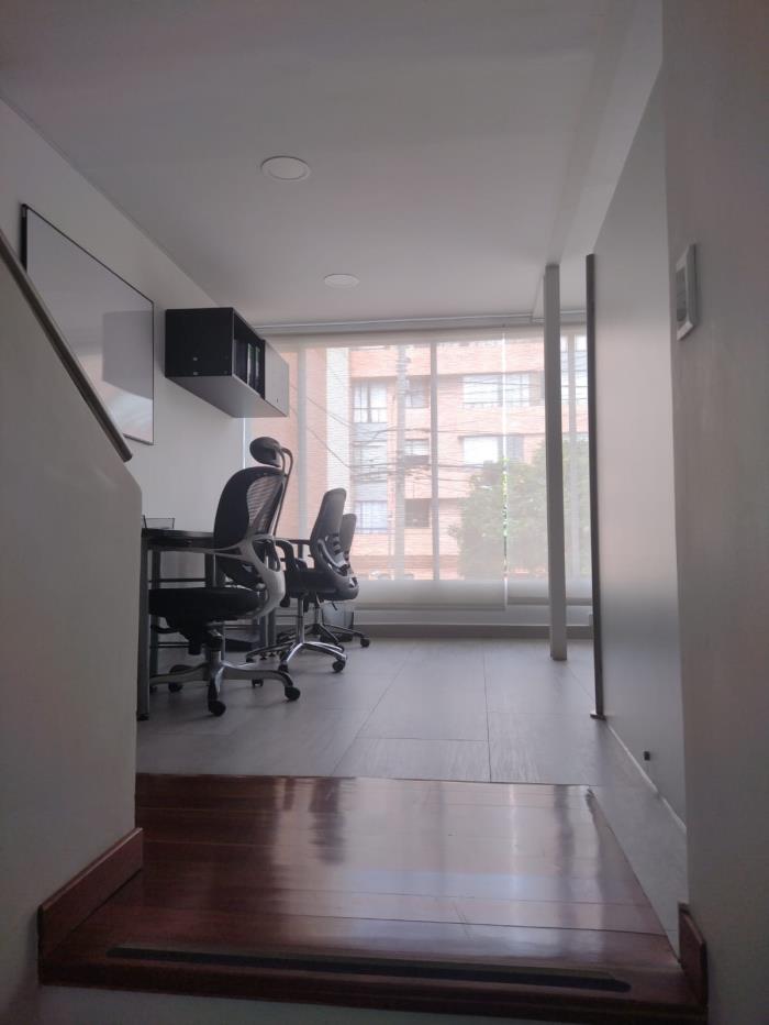 Casa en Venta - Bogota, EL CONTADOR 1879