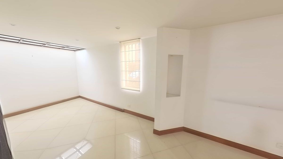 Casa en Venta - Bogota, LA PRADERA NORTE 4036