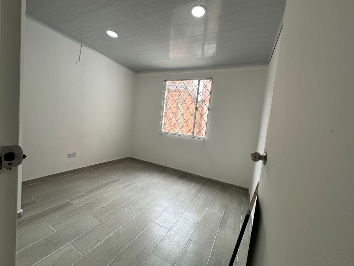Casa en Venta - Bogota, COSTA AZUL 5486