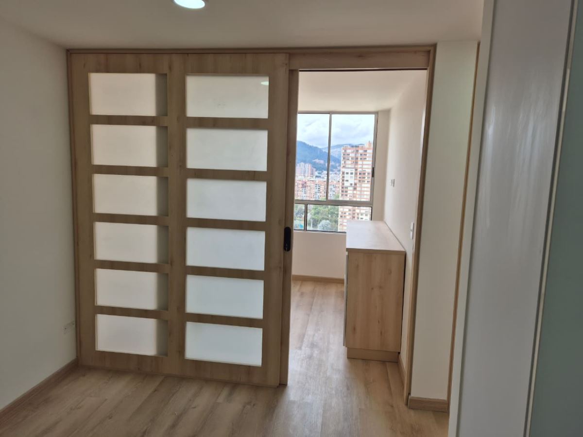 Apartamento en Arriendo - Bogota, EL REDIL 4868