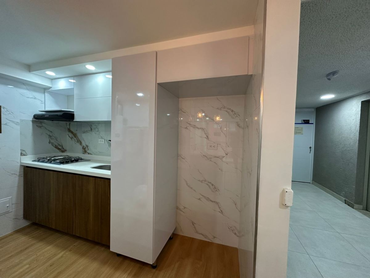 Apartamento en Arriendo - Bogota, LAS BRISAS 4353