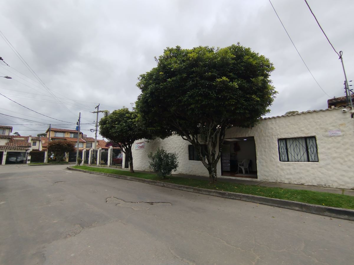 Local en Arriendo - Bogota, COLINA NORTE 4415