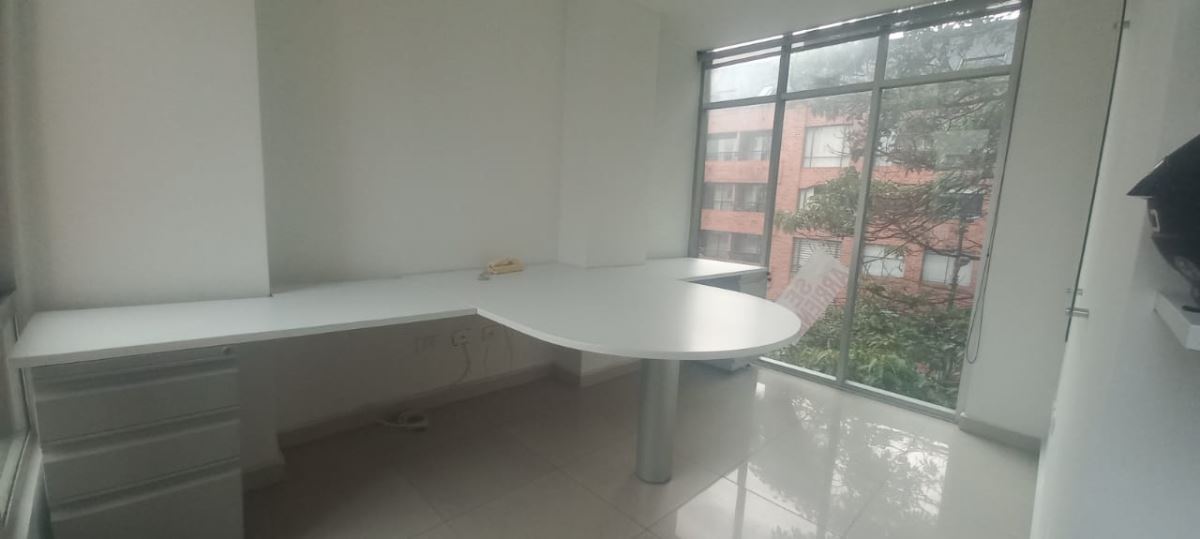 Oficina en Arriendo - Bogota, PUENTE LARGO 3471