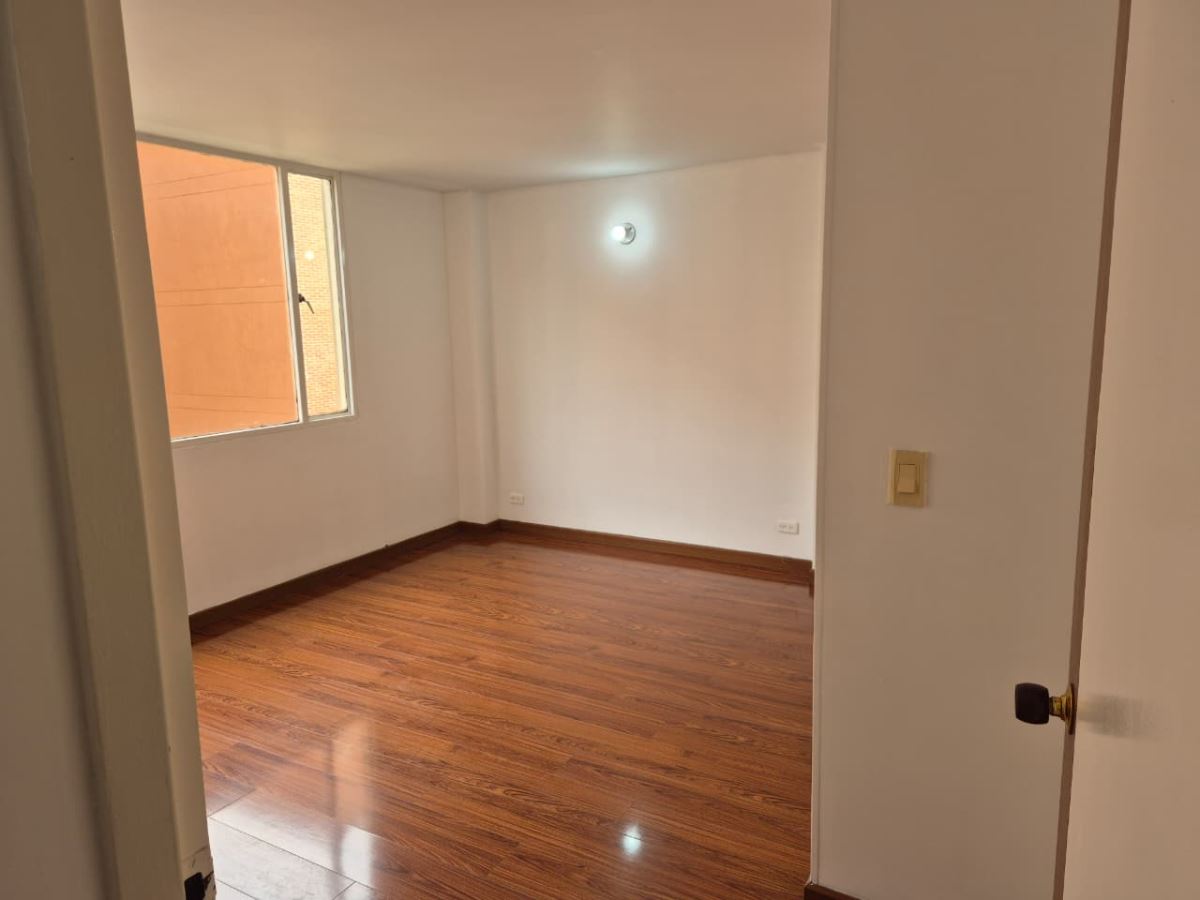 Apartamento en Arriendo - Bogota, CEDRITOS 5345