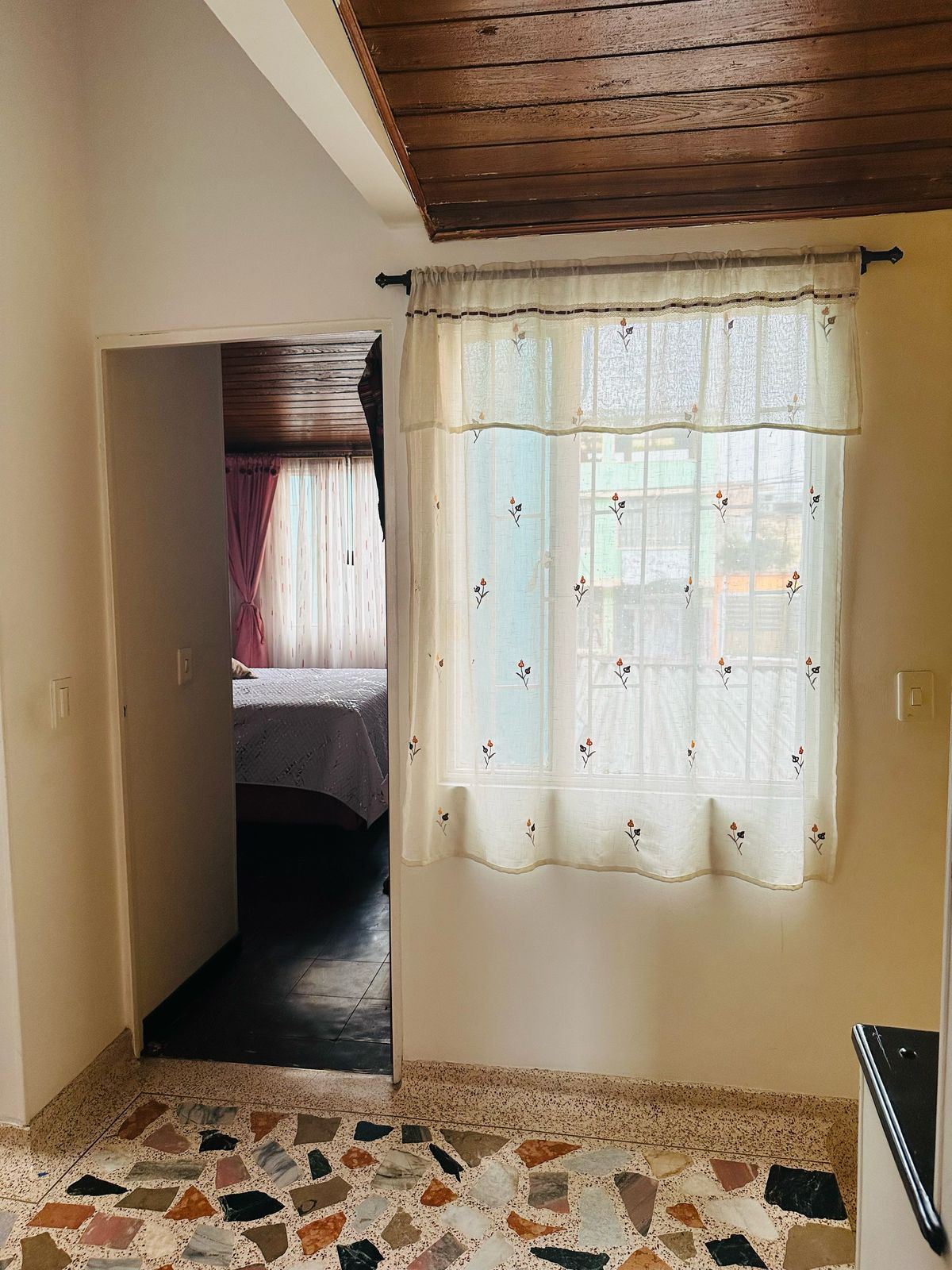 Casa en Arriendo - Bogota, SANTA HELENITA 3897