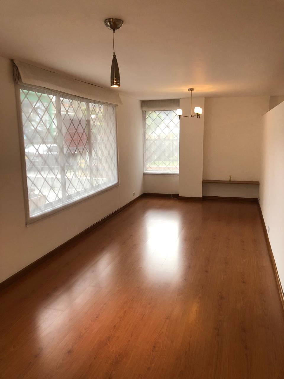 Apartamento en Arriendo - Bogota, SANTA BÁRBARA 5255