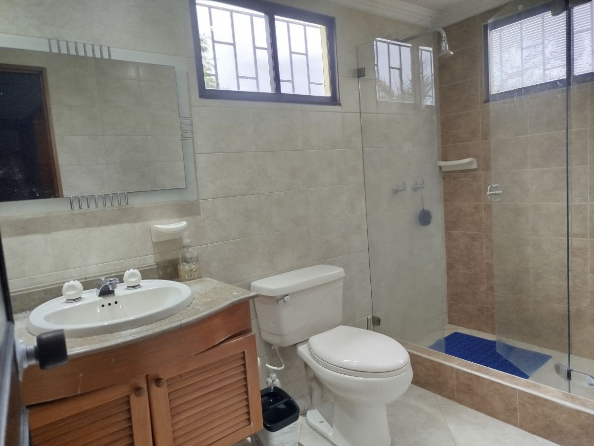 Casa en Arriendo - Bogota, NIZA 4198
