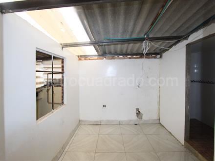 Casa en Venta - Bogota, SAN BERNARDINO 6082