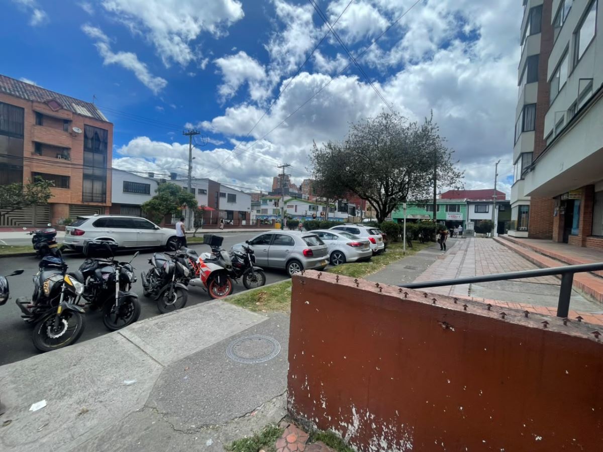 Local en Arriendo - Bogota, LOS ANDES 6370