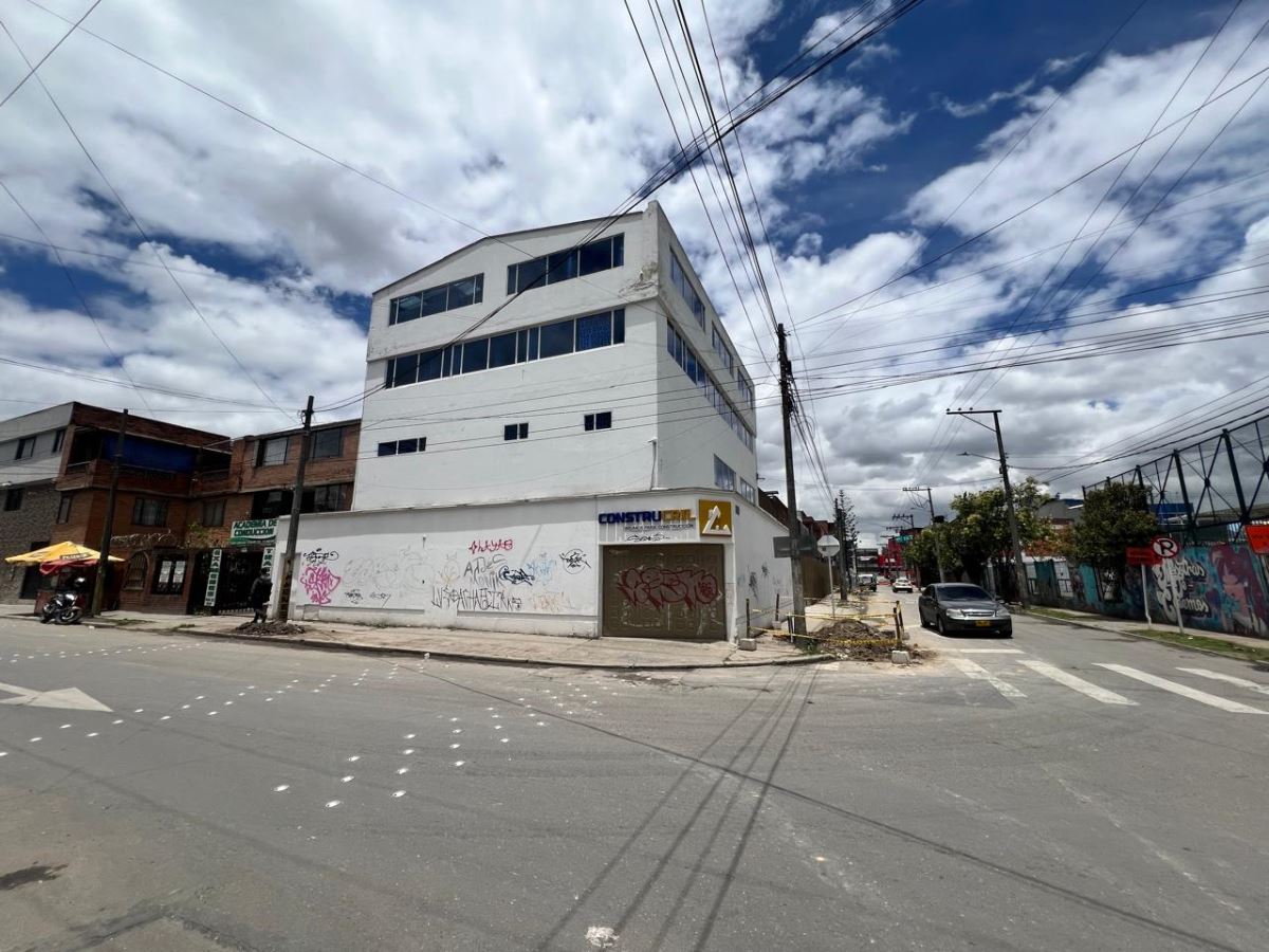 Local en Arriendo - Bogota, PORCIÚNCULA 4165