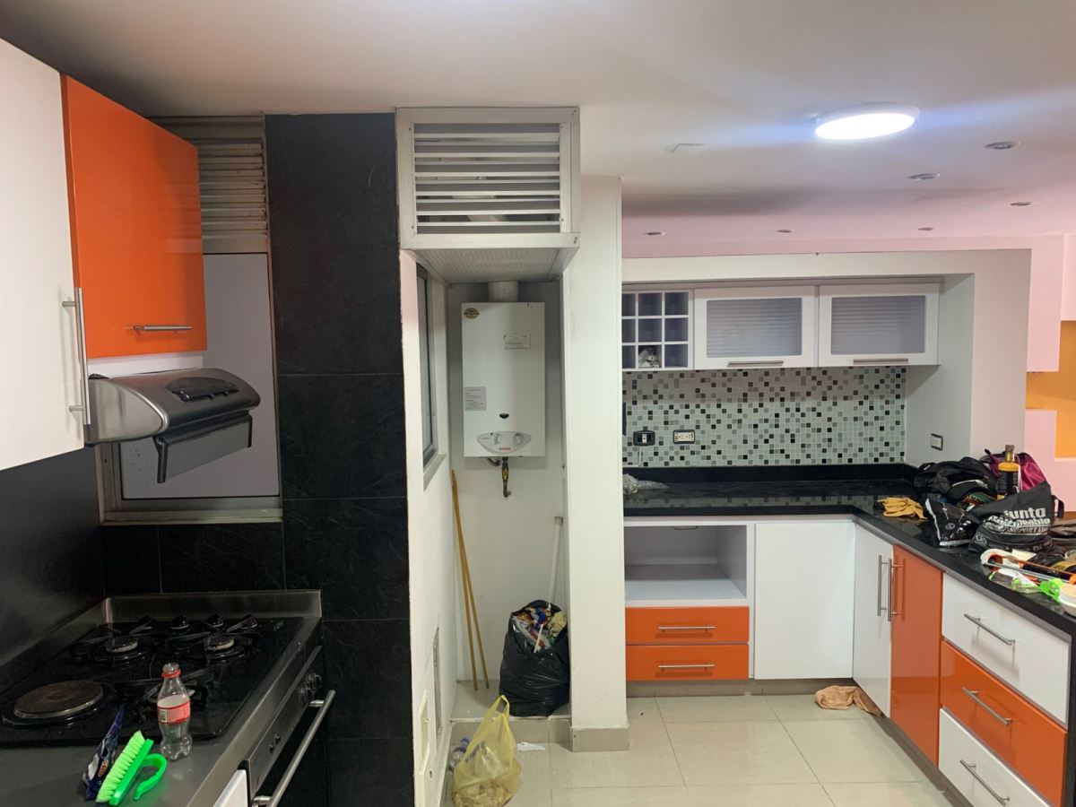 Apartamento en Arriendo - Bogota, LOS CEDROS 4845