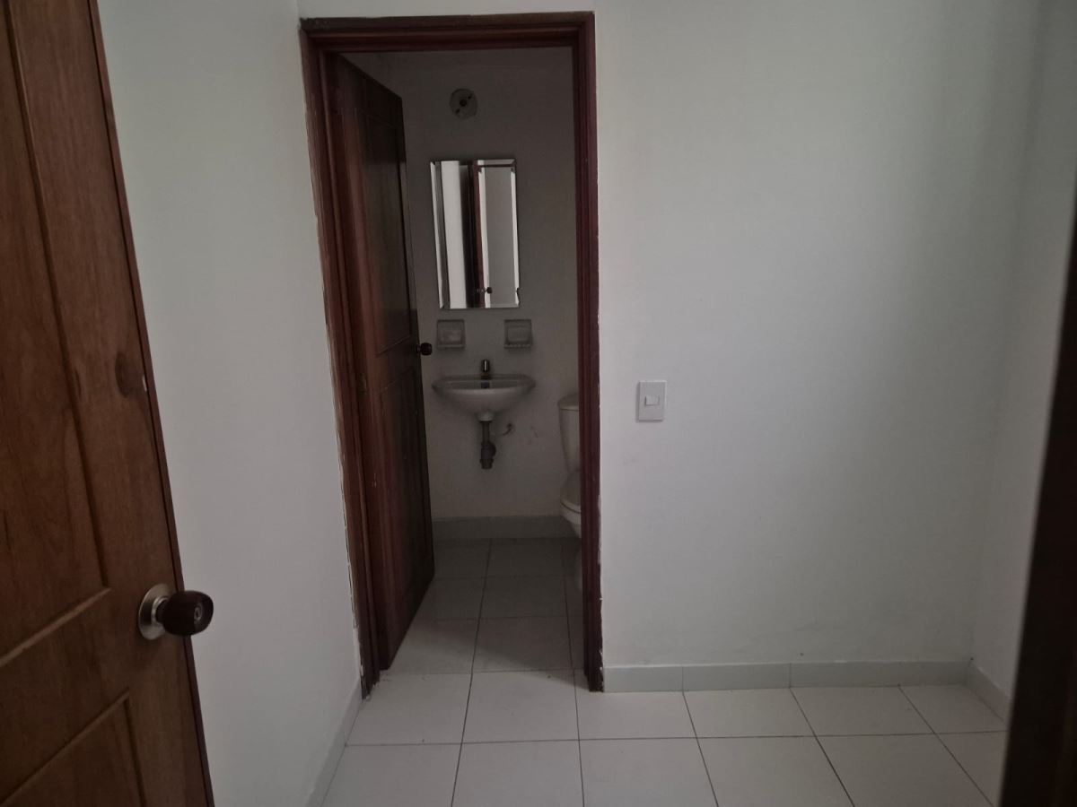 Casa en Arriendo - Bogota, CEDRITOS 5154