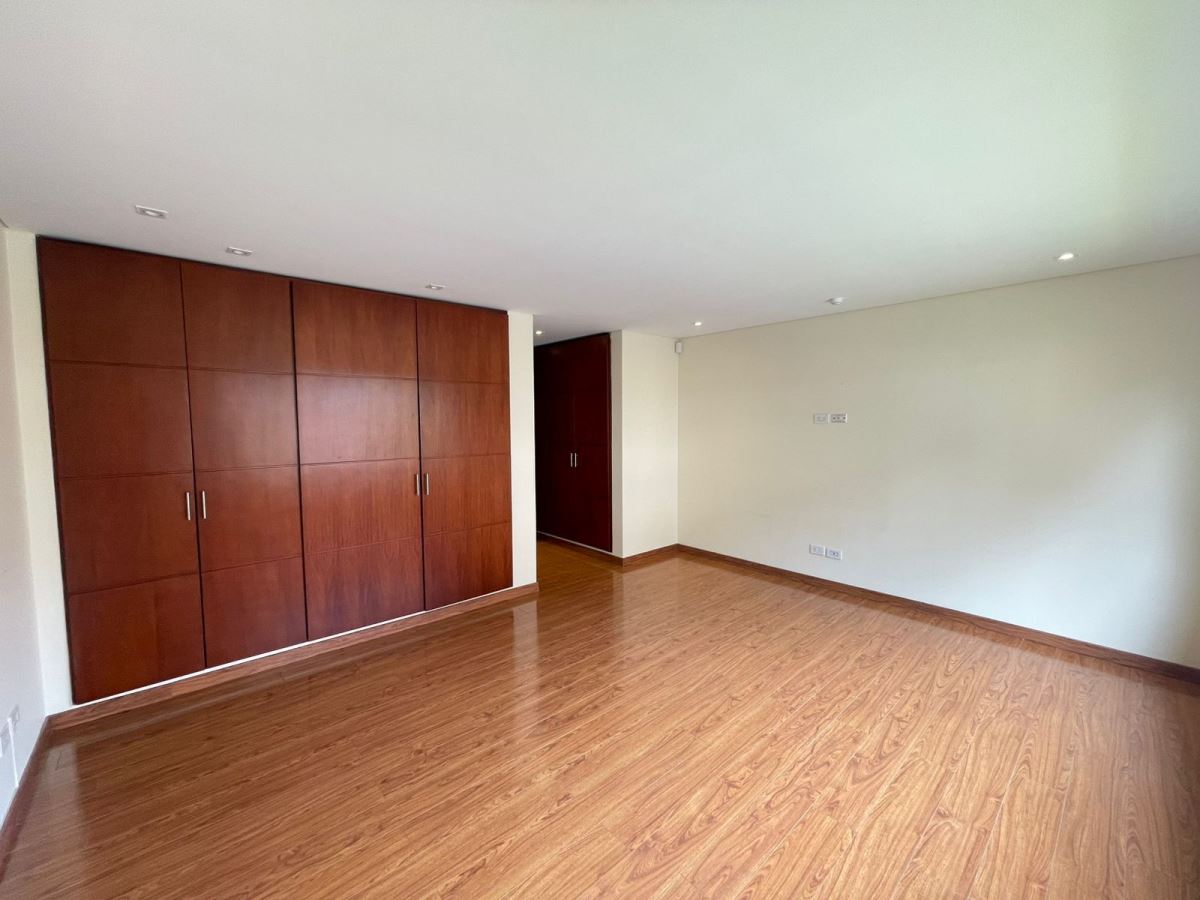 Casa en Arriendo - Bogota, ALHAMBRA 6053