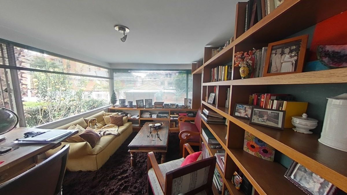 Casa en Venta - Bogota, SANTA PAULA 3040