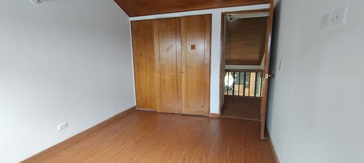 Casa en Arriendo - Bogota, ALHAMBRA 3859