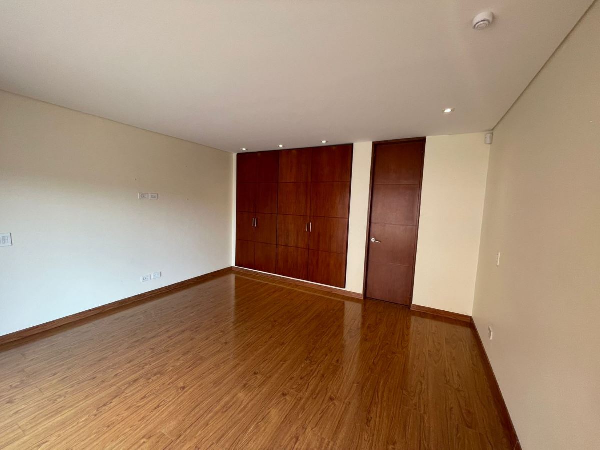 Casa en Arriendo - Bogota, ALHAMBRA 6053