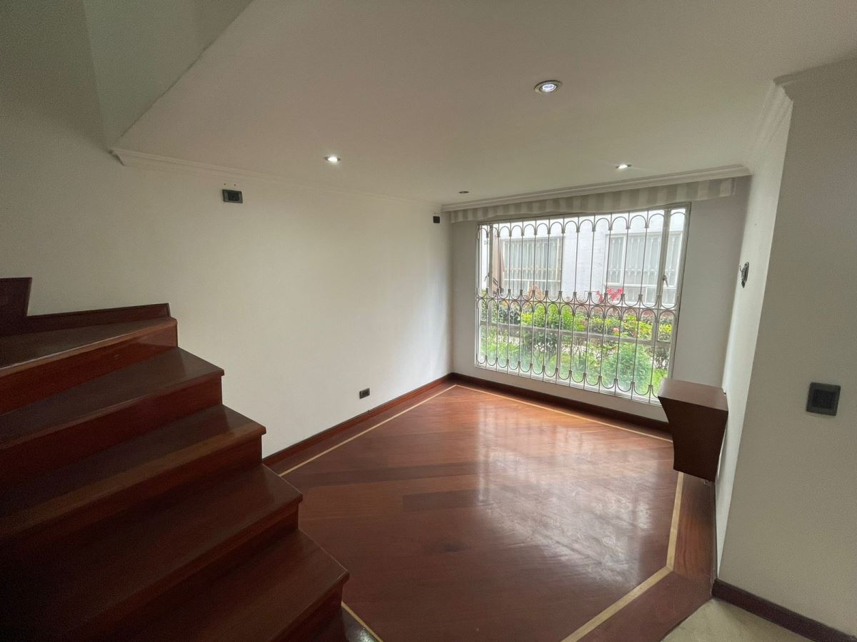 Casa en Venta - Bogota, MODELIA 3594