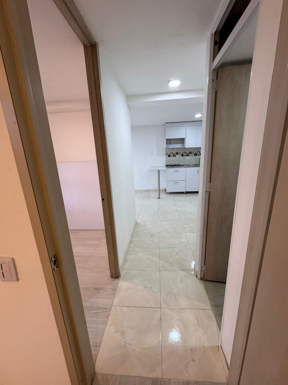 Apartamento en Arriendo - Bogota, NUEVA CASTILLA 4168