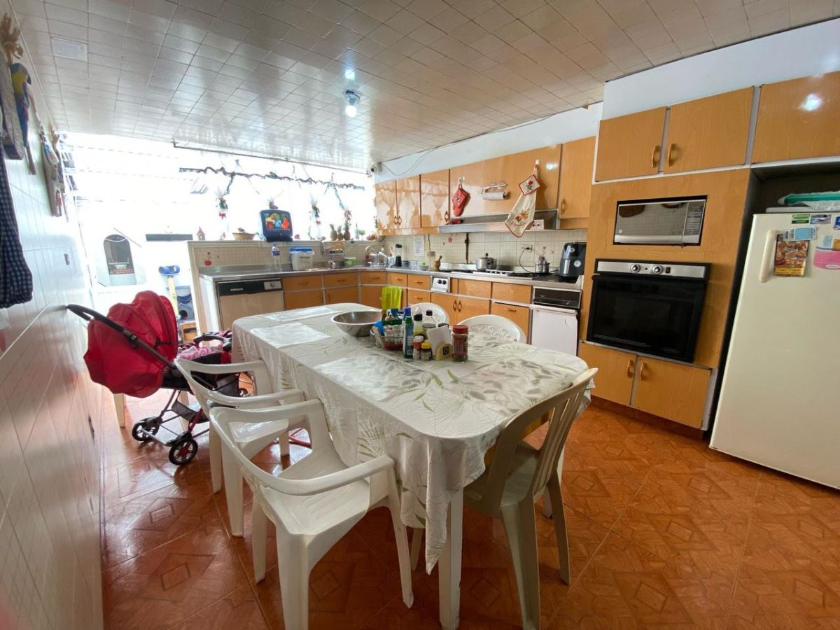 Casa en Arriendo - Bogota, SANTA BARBARA ORIENTAL 3939