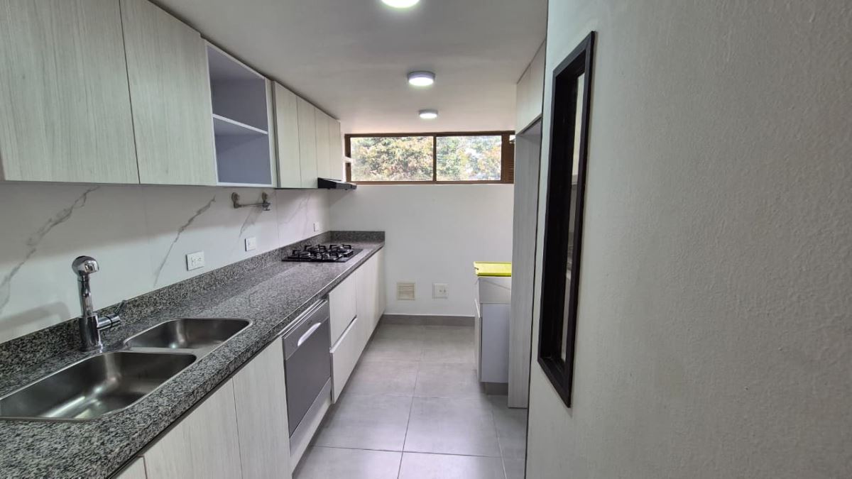Apartamento en Arriendo - Bogota, CEDRITOS 6084