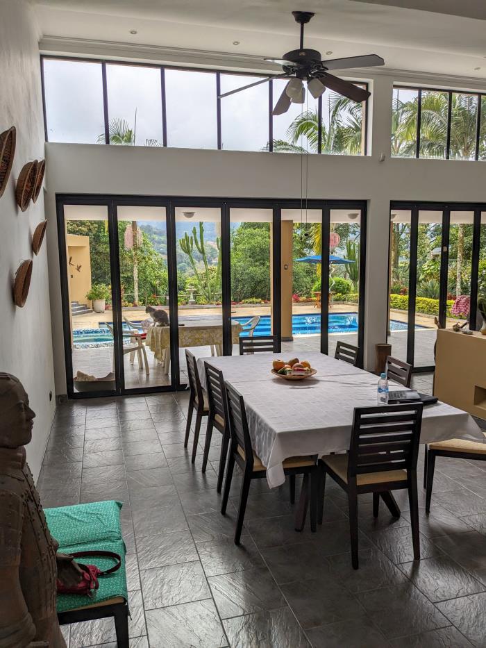 Casa en Venta - Silvania,  2267