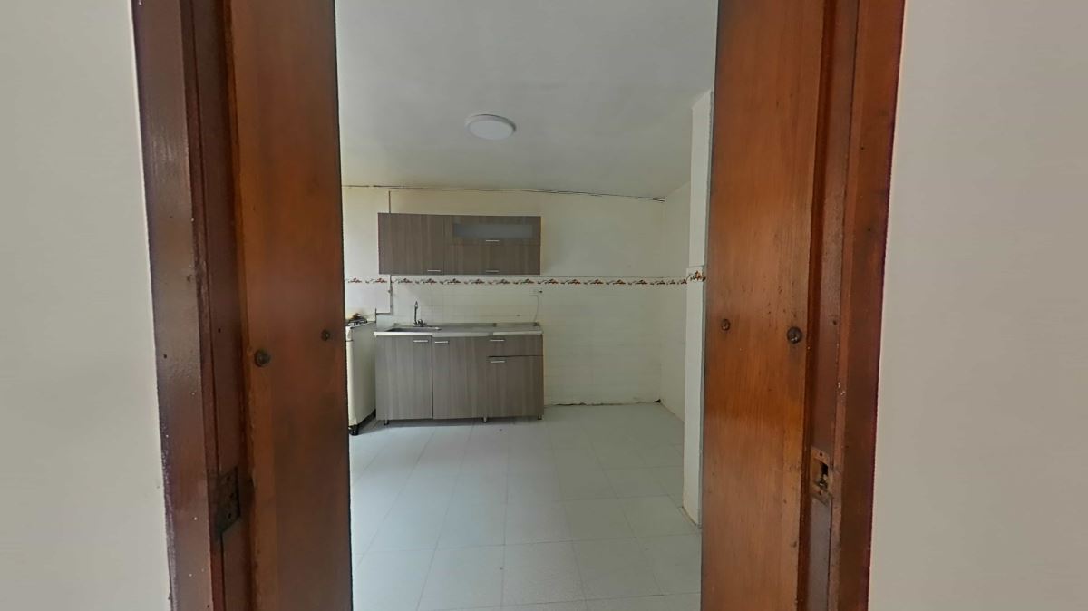 Casa en Venta - Bogota, SANTA ISABEL 4284