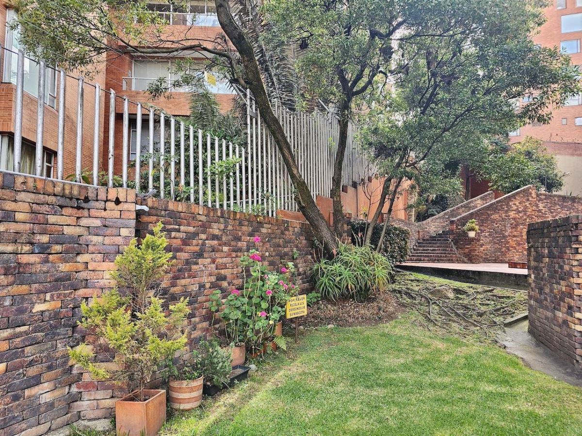 Apartamento en Arriendo - Bogota, LOS ROSALES 5361