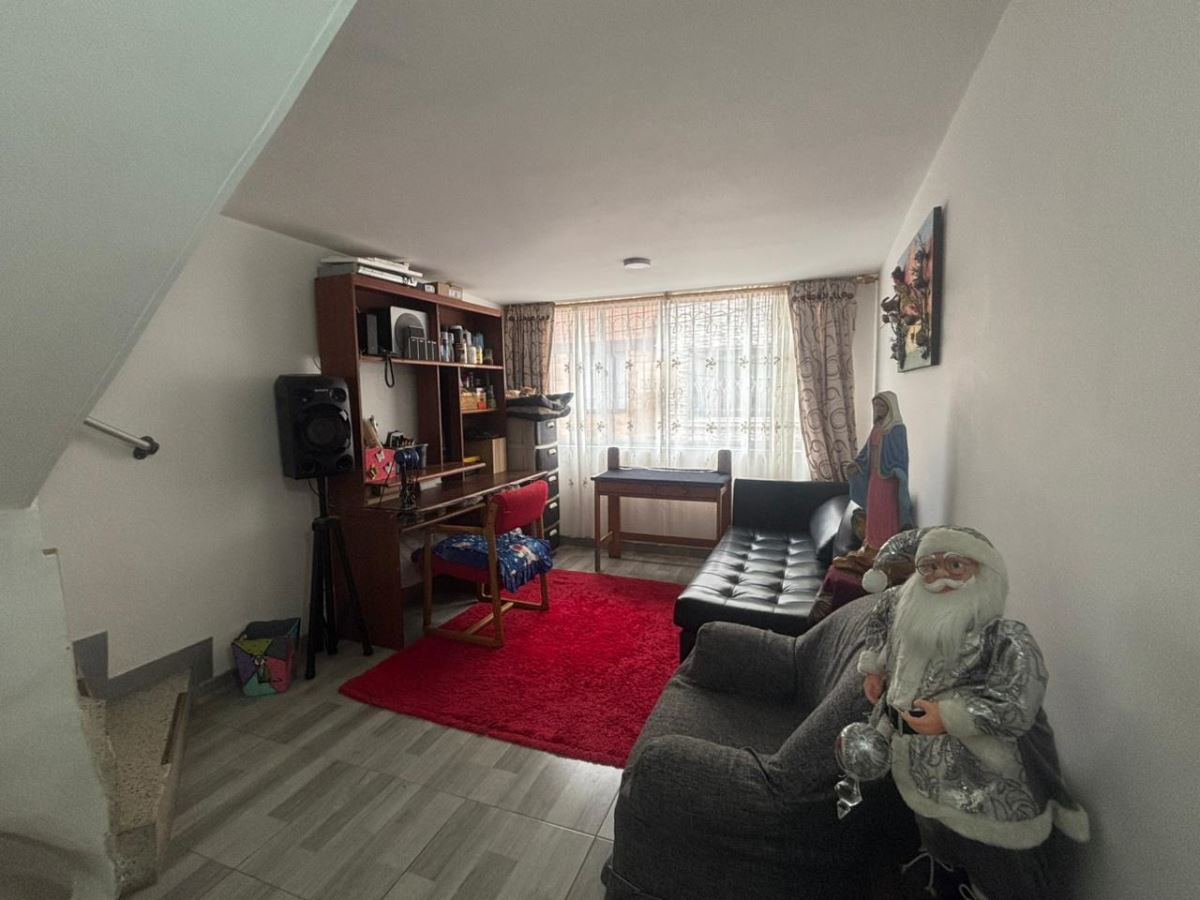 Casa en Venta - Bogota, PUERTA DEL SOL 4700