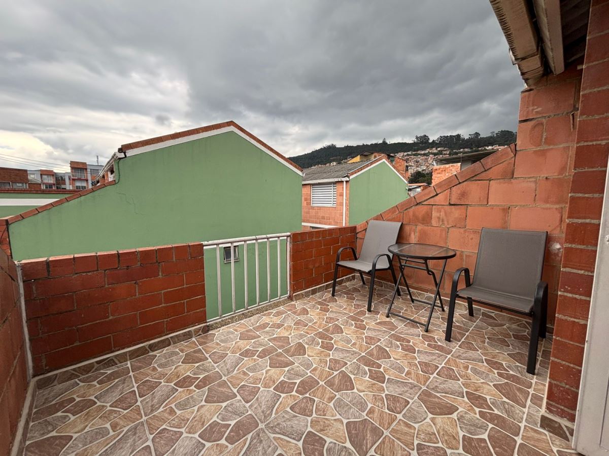 Casa en Venta - Bogota, SAN ANTONIO 5922