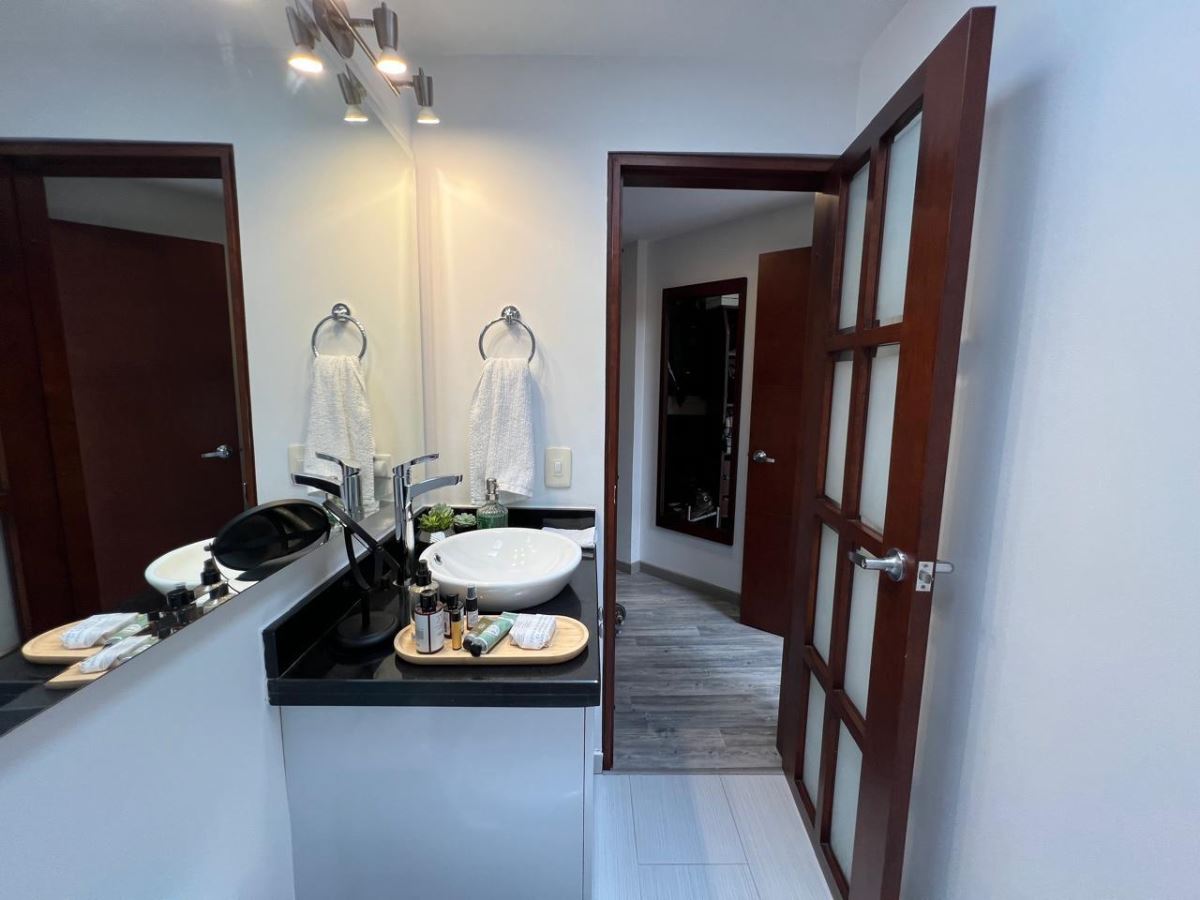 Apartamento en Arriendo - Bogota, BOSQUE MEDINA 5688