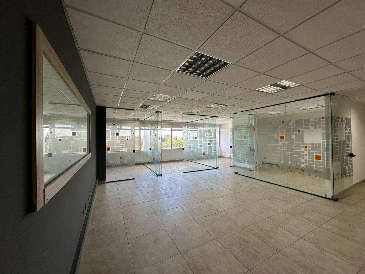 Oficina en Arriendo - Bogota, PUERTA DE TEJA 4723