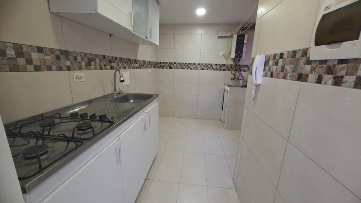 Apartamento en Arriendo - Madrid, ALTOS DE MADRID 6343