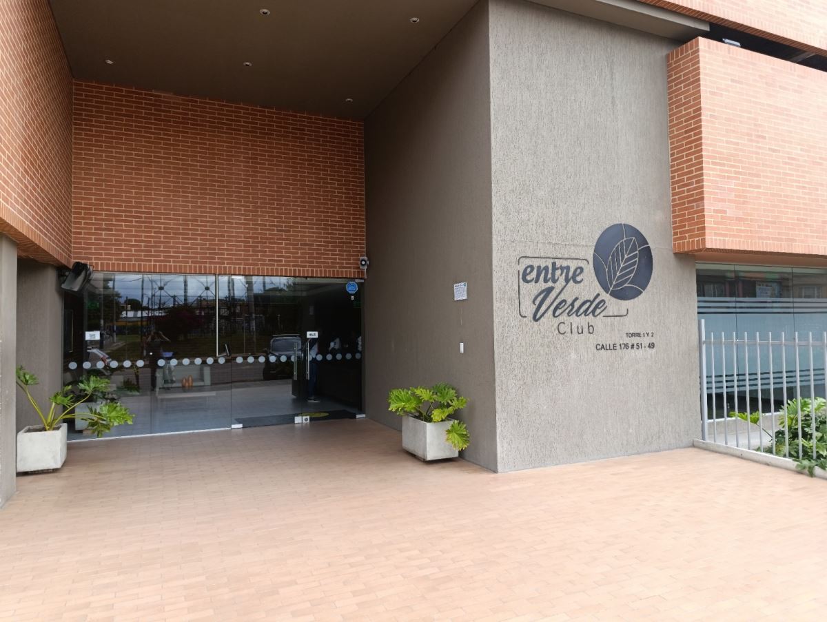 Apartamento en Arriendo - Bogota, BOSQUE DE PINOS 5182