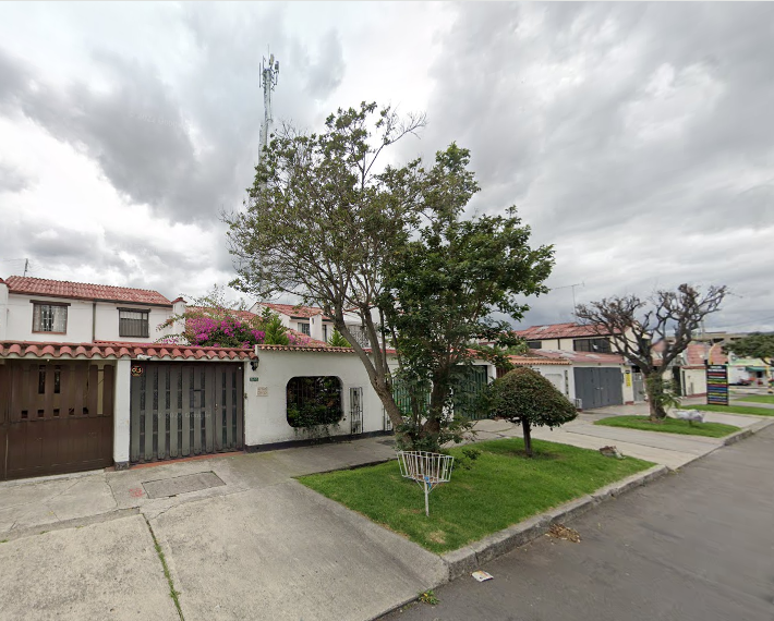 Casa en Venta - Bogota, VILLA DEL PRADO 3911