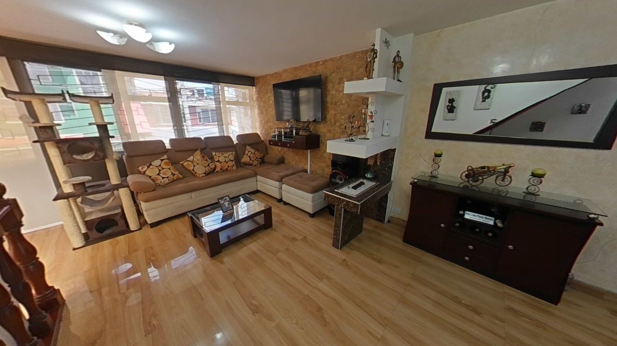 Casa en Venta - Bogota, SANTA ISABEL 2920