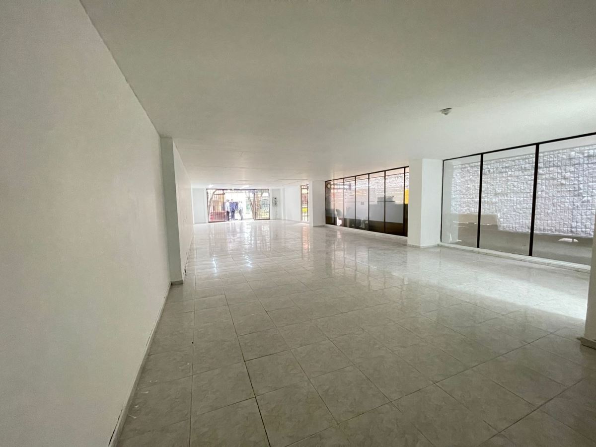 Local en Arriendo - Bogota, LAGO GAITÁN 4420