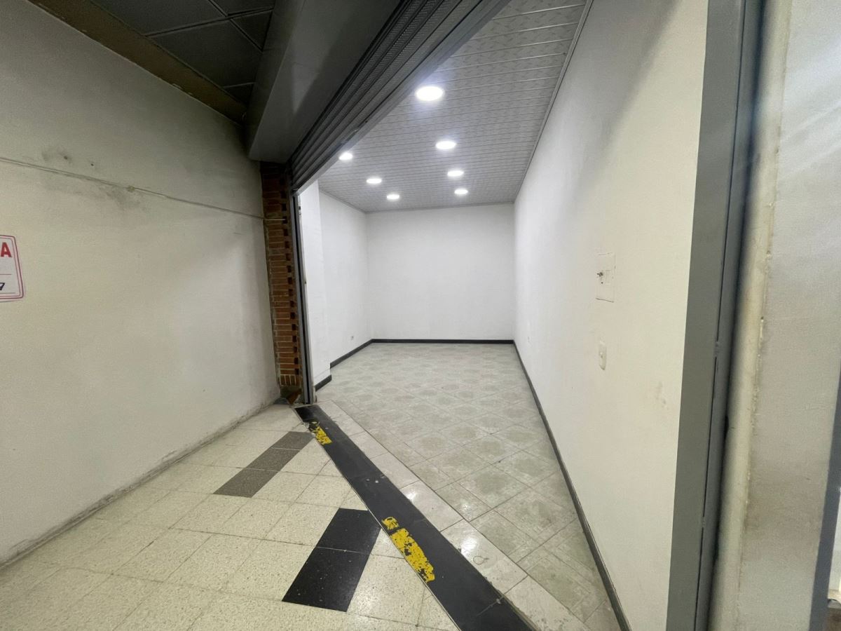 Local en Arriendo - Bogota, LAGO GAITÁN 4449