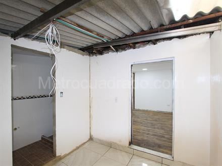 Casa en Venta - Bogota, SAN BERNARDINO 6082