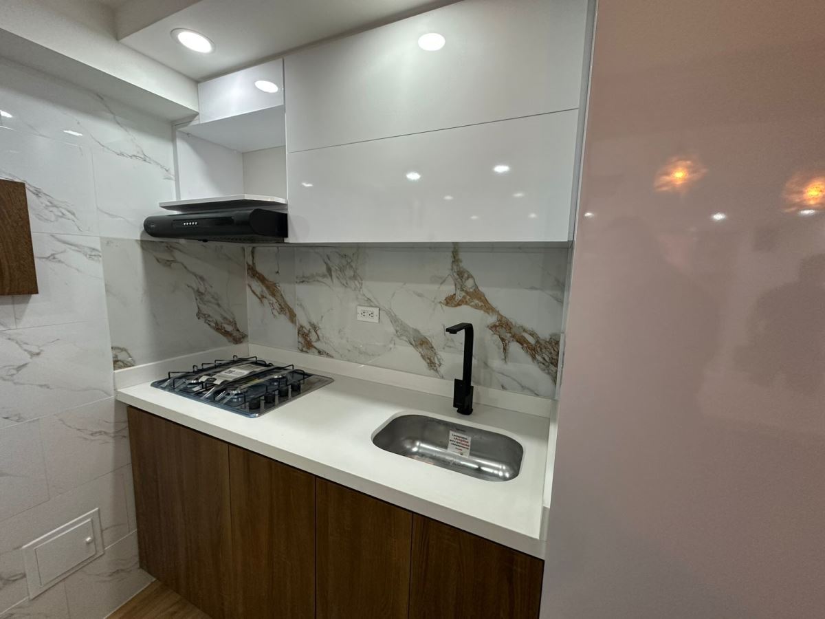 Apartamento en Arriendo - Bogota, LAS BRISAS 4353