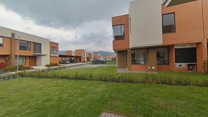Casa en Venta - Bogota, CIUDAD MONTES 3123