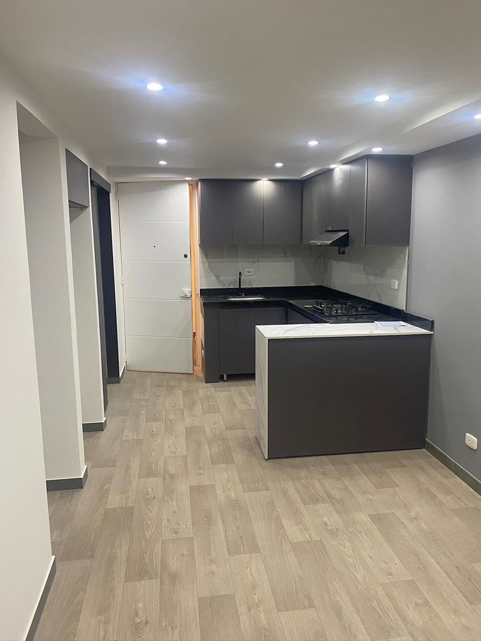 Apartamento en Arriendo - Bogota, EL VERGEL 6277